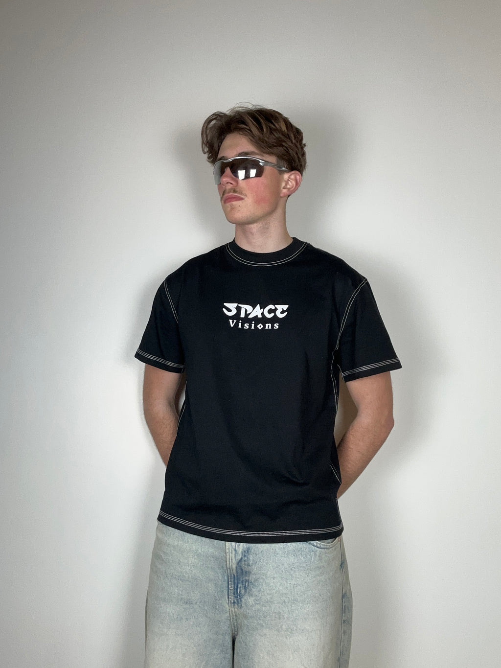 BLACK T-SHIRT